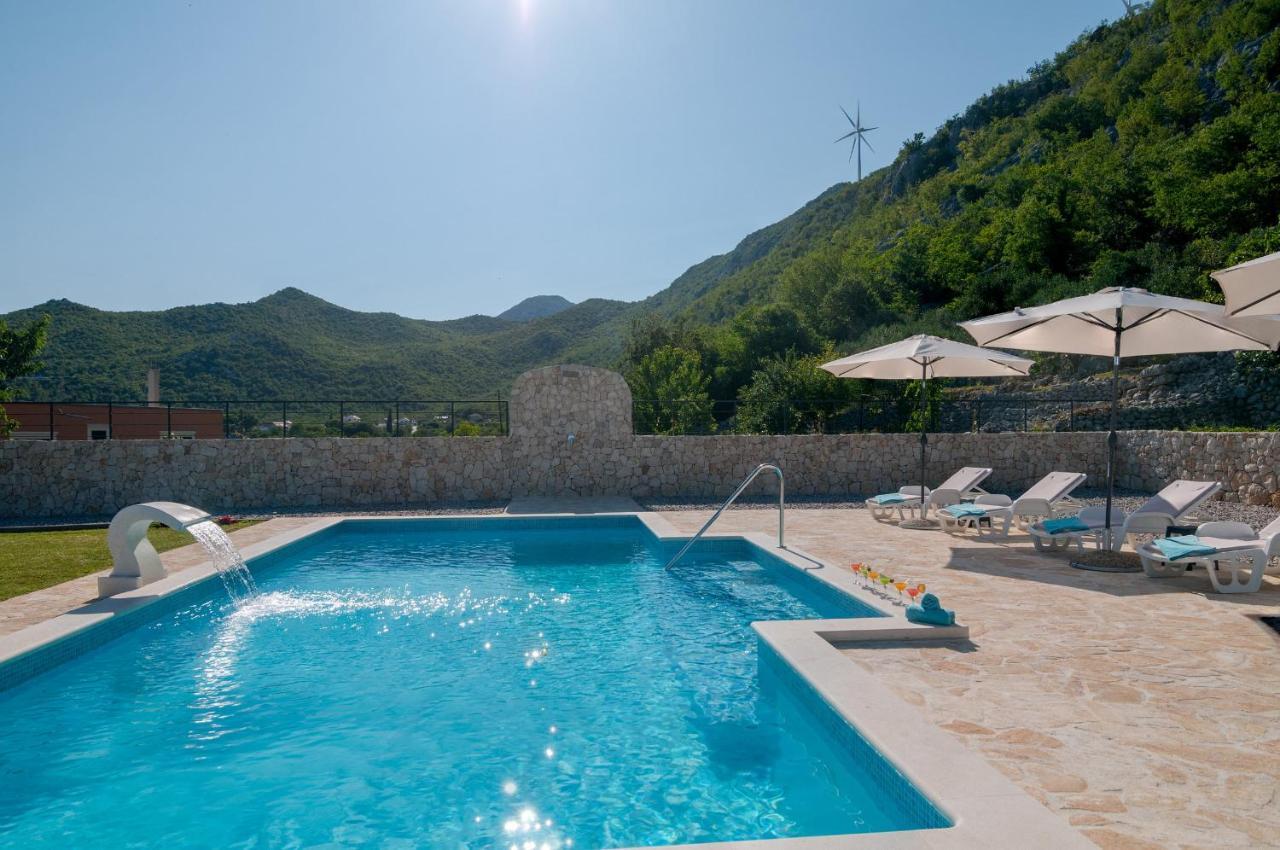 Villa Elin Seoca Exterior photo