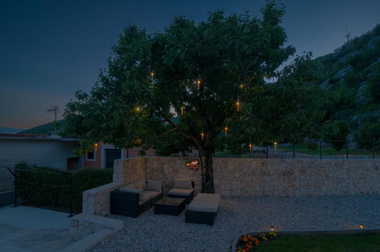 Villa Elin Seoca Exterior photo